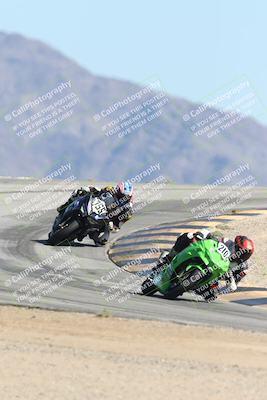 media/Oct-05-2025-CVMA (Sun) [[beeef4f201]]/Race 11-500-400(4)-350 Supersport/